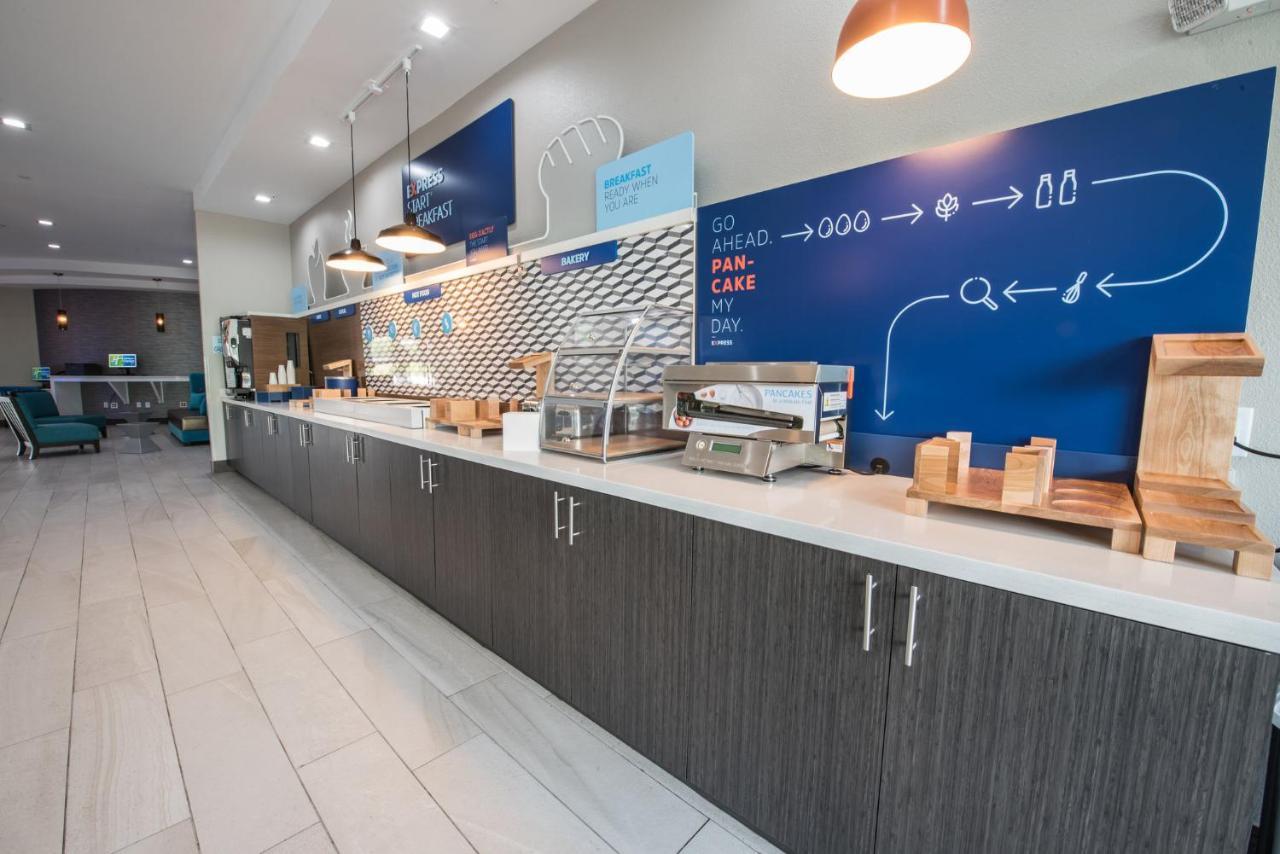 Holiday Inn Express & Suites Houston - Hobby Airport Area By Ihg Buitenkant foto